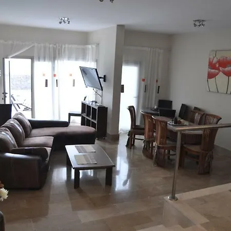 Sun Bay Close To The Beach And Golf *
